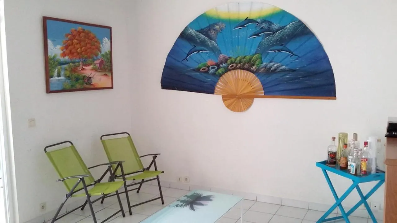Vue Mer Sainte-Anne: Appartement avec Piscine et Balcon Apartment Sainte-Anne
