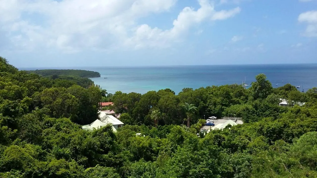 Apartment Vue Mer Sainte-Anne: Appartement avec Piscine et Balcon