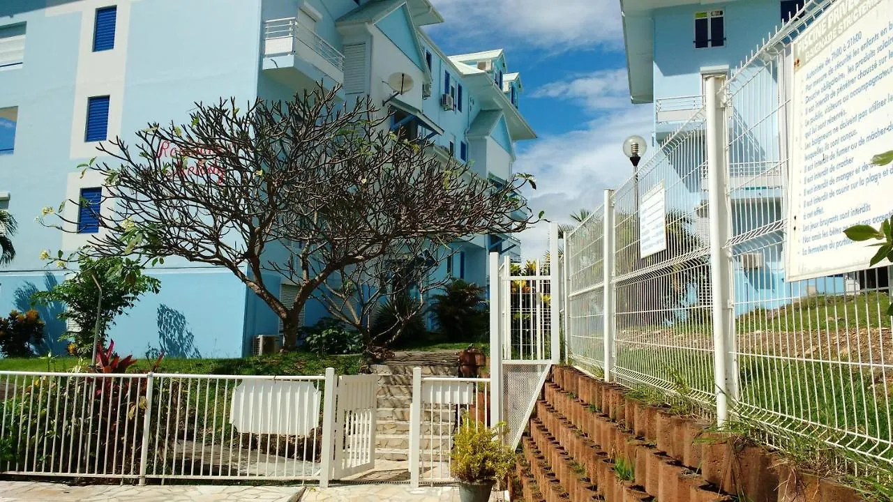 Vue Mer Sainte-Anne: Appartement avec Piscine et Balcon 0*, Sainte-Anne