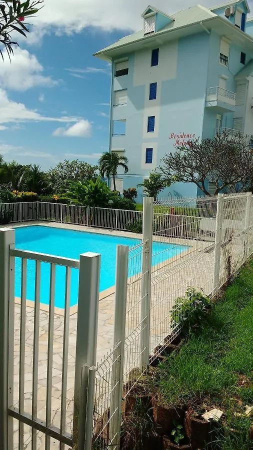 Vue Mer Sainte-Anne: Appartement avec Piscine et Balcon 0*, Sainte-Anne