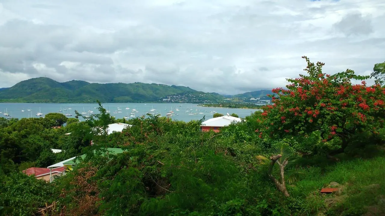 Vue Mer Sainte-Anne: Appartement avec Piscine et Balcon 0*, Sainte-Anne