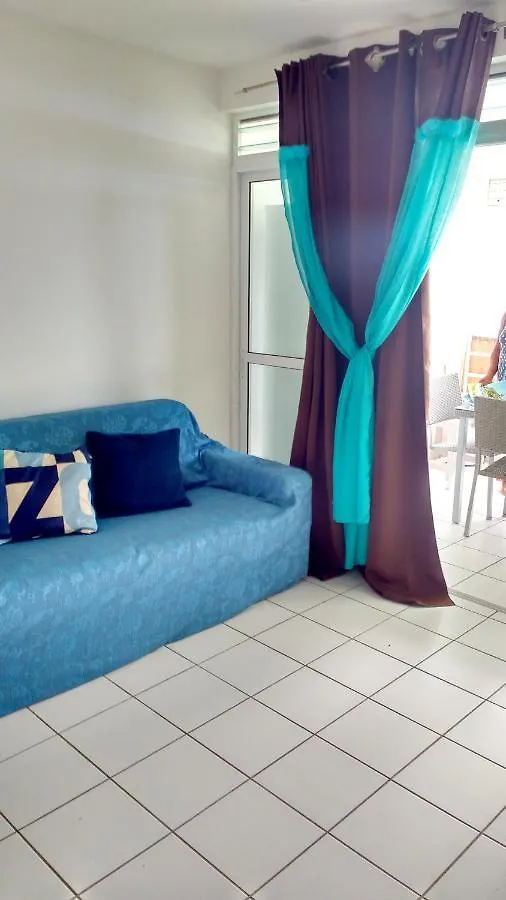 Vue Mer Sainte-Anne: Appartement avec Piscine et Balcon 0*, Sainte-Anne Martinique