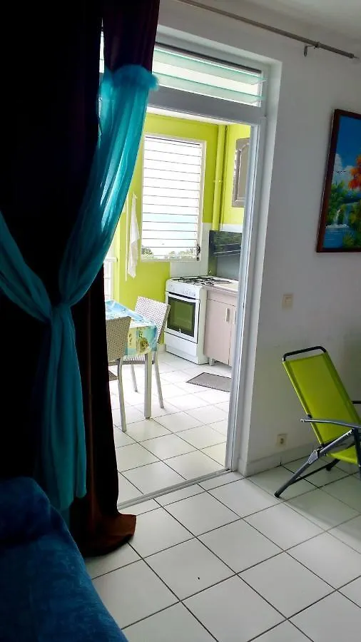 Vue Mer Sainte-Anne: Appartement avec Piscine et Balcon 0*, Sainte-Anne